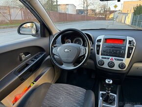 Kia Cee’d 1,4 EX benzin 77Kw - 8