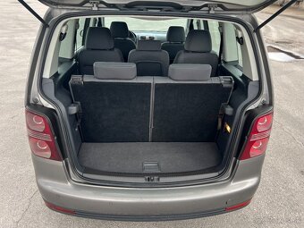 VOLKSWAGEN TOURAN 1,9TDi 77kW BXE 7 MIEST dovoz FR - 8