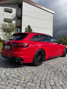 Audi RS4 COMPETITION MATRIX VIRTUAL Red/Black - 8