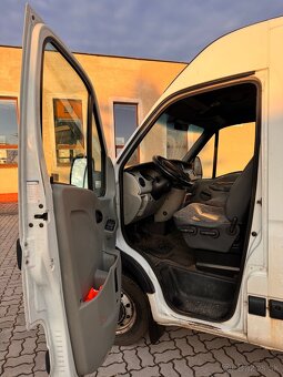 Renault Master Furgon 2.5 - 8