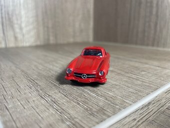 1:64 Mercedes-Benz 300 SL & Renntransporter (Norev) - 8