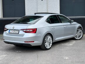 Škoda superb III Limuzine 4x4 dsg 190 koni panorama - 8