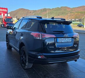 Toyota Rav4 - 8