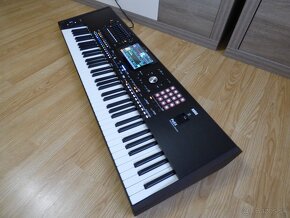 Korg PA5x-76. - 8