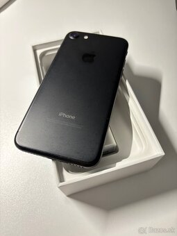 iPhone 7, 32GB - 8