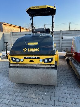 Valec Bomag 138 - 8