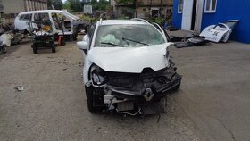 Renault clio 4 kombi, 0,9tce, rozpredám na náhradné diely - 8