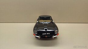 1:18 JAGUAR E COUPE - 8