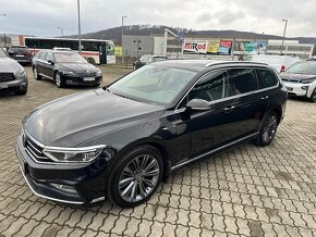 Volkswagen Passat Variant 2.0 TDi Highline R-Line 4Motion - 8