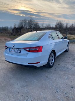 Predám Skoda superb 2,0Tdi 140kw, DSG, rv 2015.275700km - 8