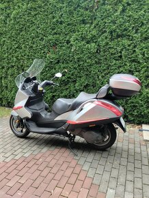 Aprilia Atlantic 500 - 8