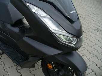 Honda PCX 125 i ABS trakčná kontrola - 8