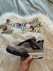 Jordan 4 - 8