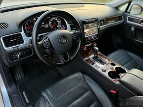 Volkswagen Touareg 3.0 V6 TDI 176kw - 196.000km - - 8