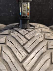 205/60 R16 Michelin zimne pneumatiky - 8