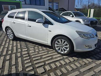 Opel Astra Sport Tourer ST 1.7 CDTI ECOTEC 125k Cosmo - 8