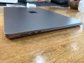 Apple Macbook M3 (2024) v záruke - 8