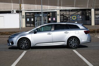 Toyota Avensis Combi 2.0 D-4D S S Active - 8