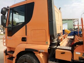 Iveco Stralis reťazový nosič kontajnerov - 8