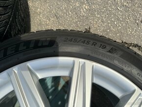 245/45 R19 102V zimné 5x112 R19 Audi - 8