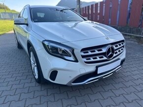 Mercedes-Benz GLA 200d 4MATIC: Ako nové, málo jazdené - 8