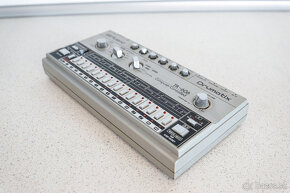 Roland TR-606 Drumatix 1980 Idividuální výstupy - 8