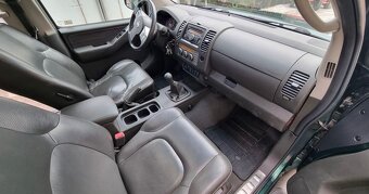 Nissan Navara DoubleCab 2.5 dCi - 8