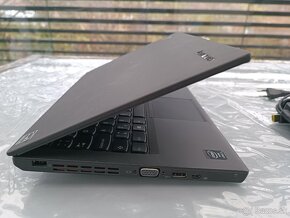 Notebook LENOVO THINKPAD X240 / SSD 240GB / 8GB RAM / i5 - 8