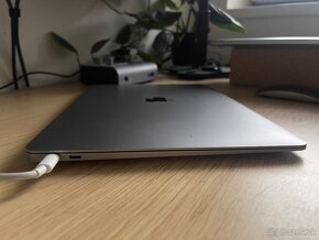 Macbook Air 13 Retina 2018 - 8