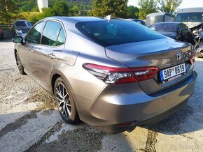 Toyota Camry Hybrid Luxury - 8