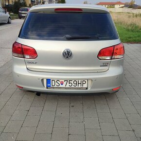 Volkswagen Golf - 8