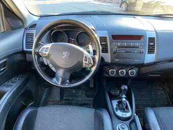 Peugeot 4007 2.2 HDi 4x4 Automat 7 miest - 8