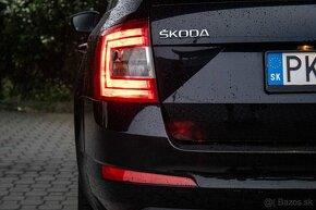 Škoda Octavia Combi 2.0 TDI Elegance DSG - 8