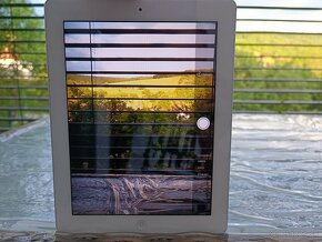 Tablet Apple iPad 2 (WiFi & 3G, 64GB) model A1396, 10 palců - 8