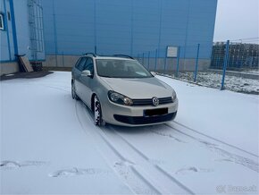 PREDAM VOLKSWAGEN GOLF 1.6 TDI 77 KW PANORÁMA - 8