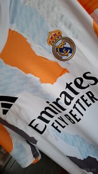 Dres Real Madrid - 8