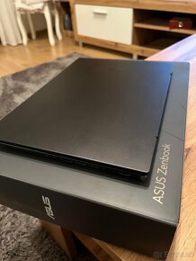 ASUS Zenbook 14 OLED - 8