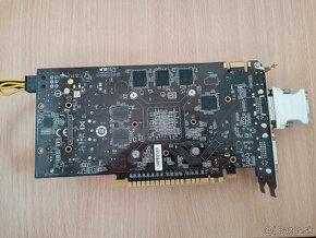 Msi GeForce GTX 460 1GB - 8