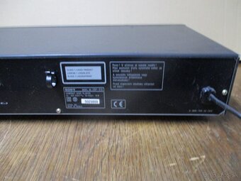 SONY  CDP-213 cd player - 8