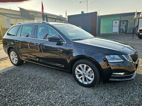 Škoda Octavia Combi 2.0 TDI Style DSG - 8