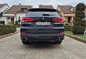 BMW X5 xDrive30d A/T - 8