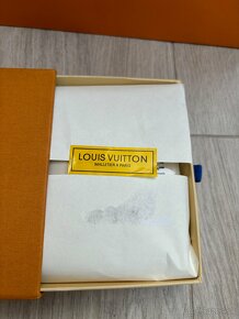 Luis Vuitton - 8