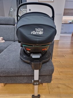 Kočík Moon Rocca Navy 2022 + Vajíčko BRITAX BABY SAFE iSENSE - 8