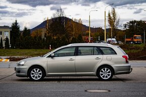 Toyota Avensis Combi 2.0 D-4D Sol - 8