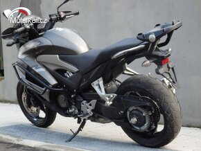 Honda VFR800X Crossrunner - 8