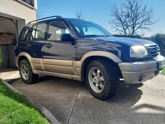 Suzuki Grand Vitara 2.0 - 8