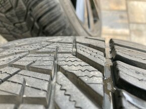 Predám zimnú sadu org ŠKODA 5x112 7,5J ET51 225/40 R18 - 8