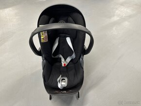 Cybex Cloud Z i-size s otočnou základnou - 8