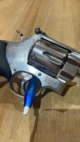 Smith Wesson - 8