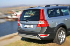 VOLVO XC70 - odrazka zadného nárazníka - 8